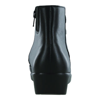 sas boot jade black